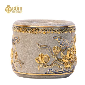 Hình ảnh Bát hương men rạn vẽ vàng họa tiết hoa sen đắp nổi