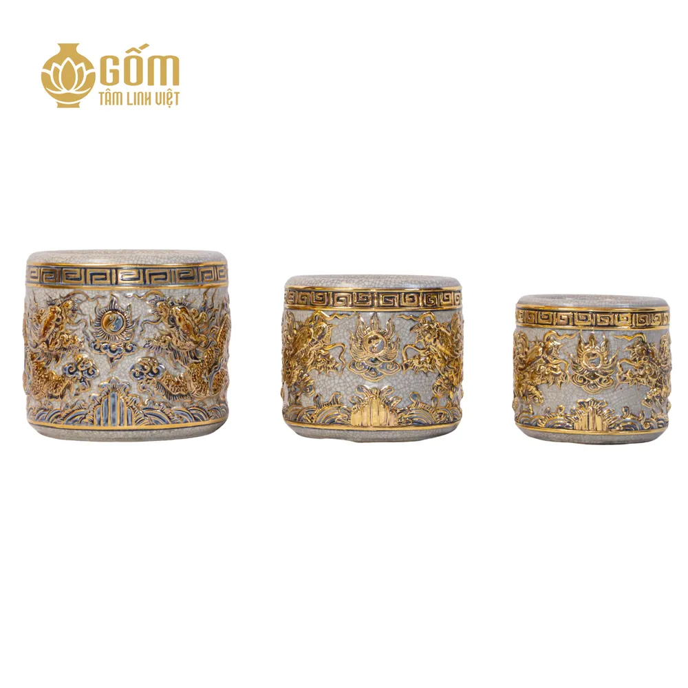 Hình ảnh Bát hương men rạn vẽ vàng họa tiết rồng đắp nổi