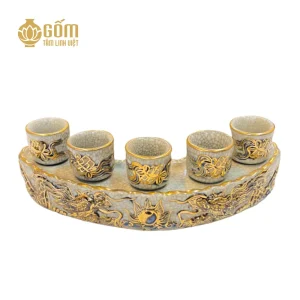 Hình ảnh Bộ kỷ cong 5 chén men rạn vẽ vàng họa tiết rồng đắp nổi